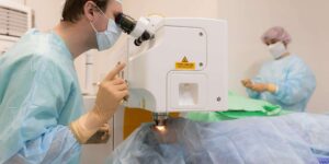 Use these surgery lasik tips to keep yourself safe